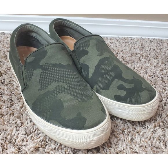 Steve Madden Shoes - Steve Madden Camoflauge Slip On Sneakers Size 10